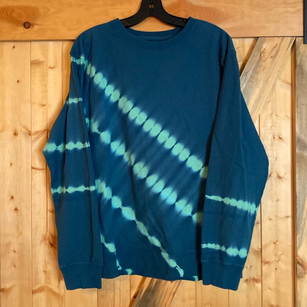 Original Use Tie-Dye Teal Pullover Sweatshirt